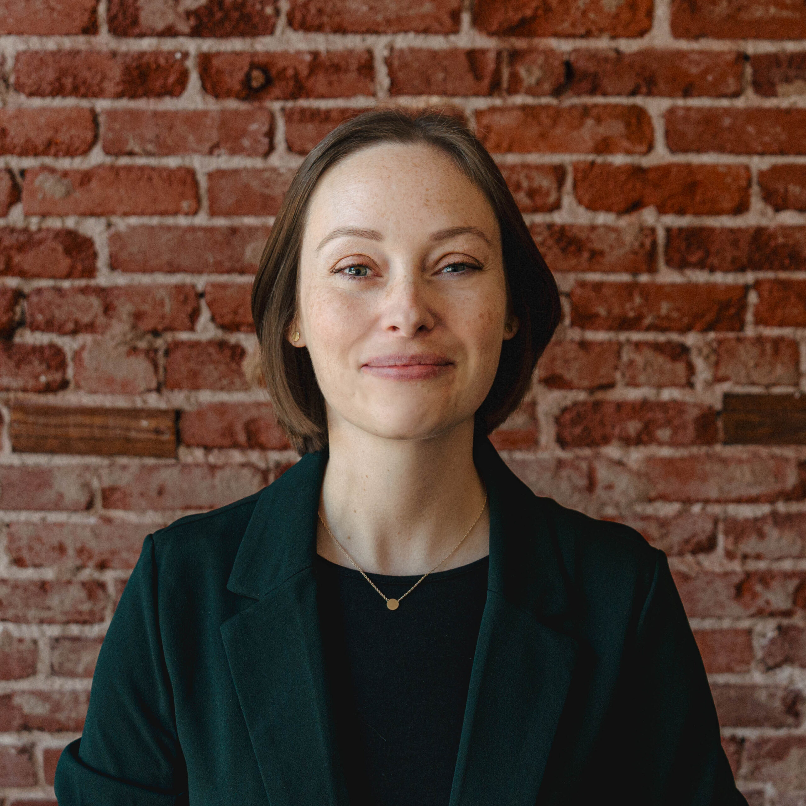 Beth Gilbert Headshot